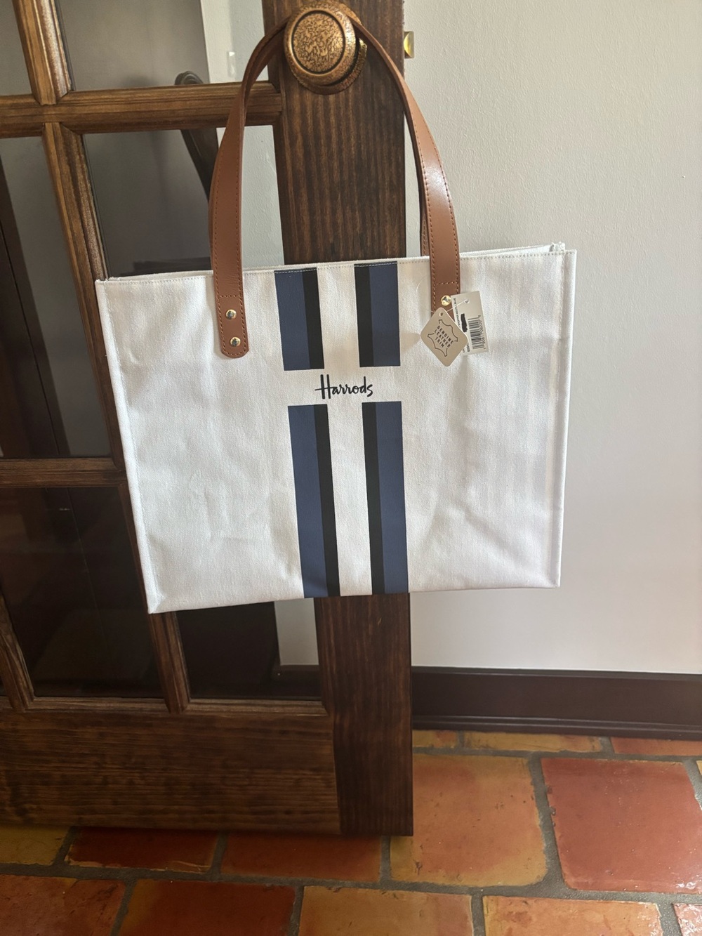 New with tag. Harrods White Tote with Navy Stripe Detail and Brown Handles